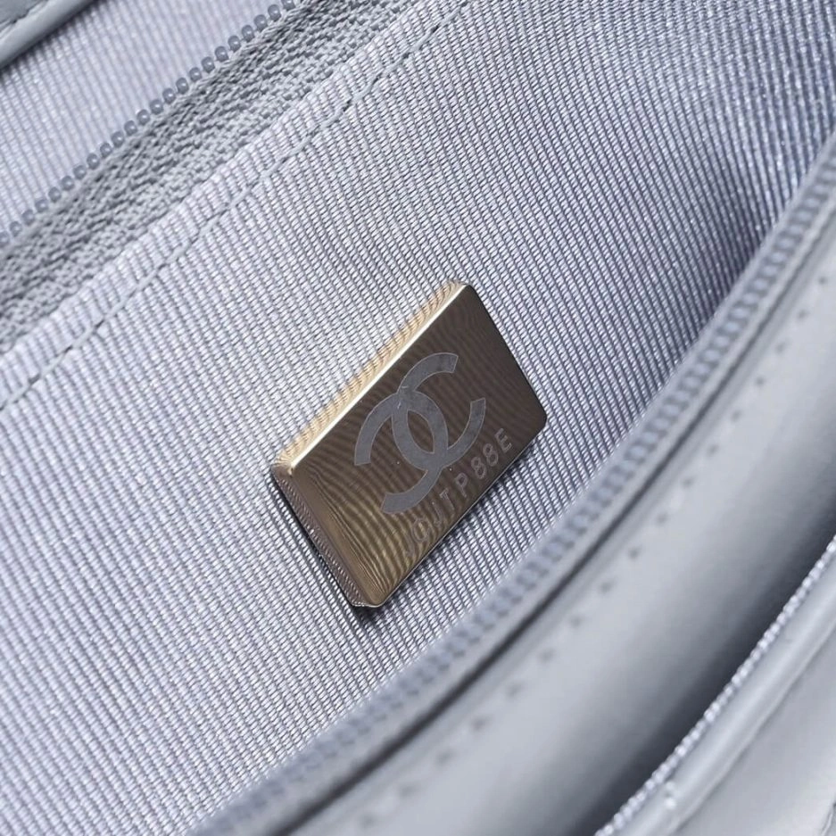 Refined Chanel classic chain wallet 1123