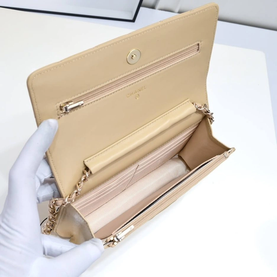 Chanel classic chain wallet Chic 1083