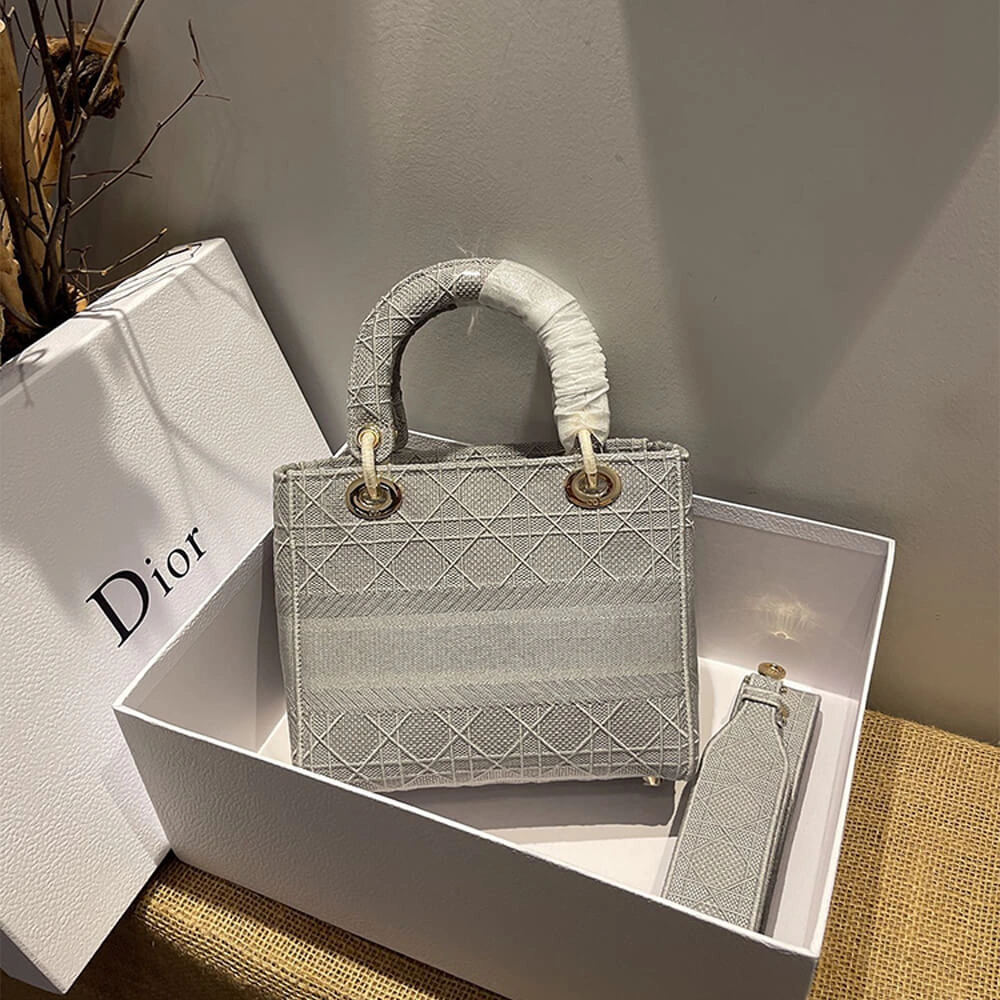 ZipUp DIOR MEDIUM LADY D-LITE BAG 1316