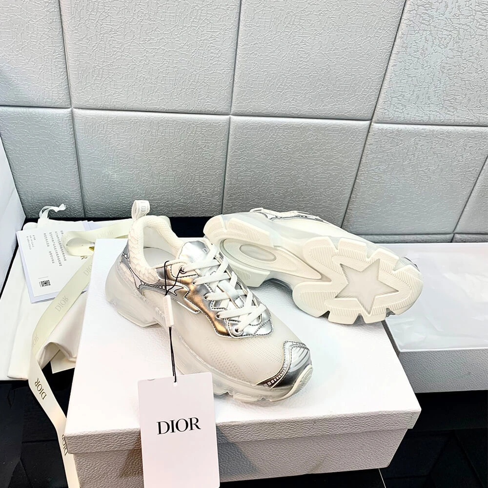 UrbanChic DIOR VIBE SNEAKER 96