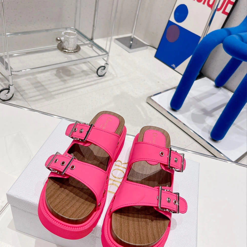 DIORQUAKE STRAP SANDAL Colorful 108