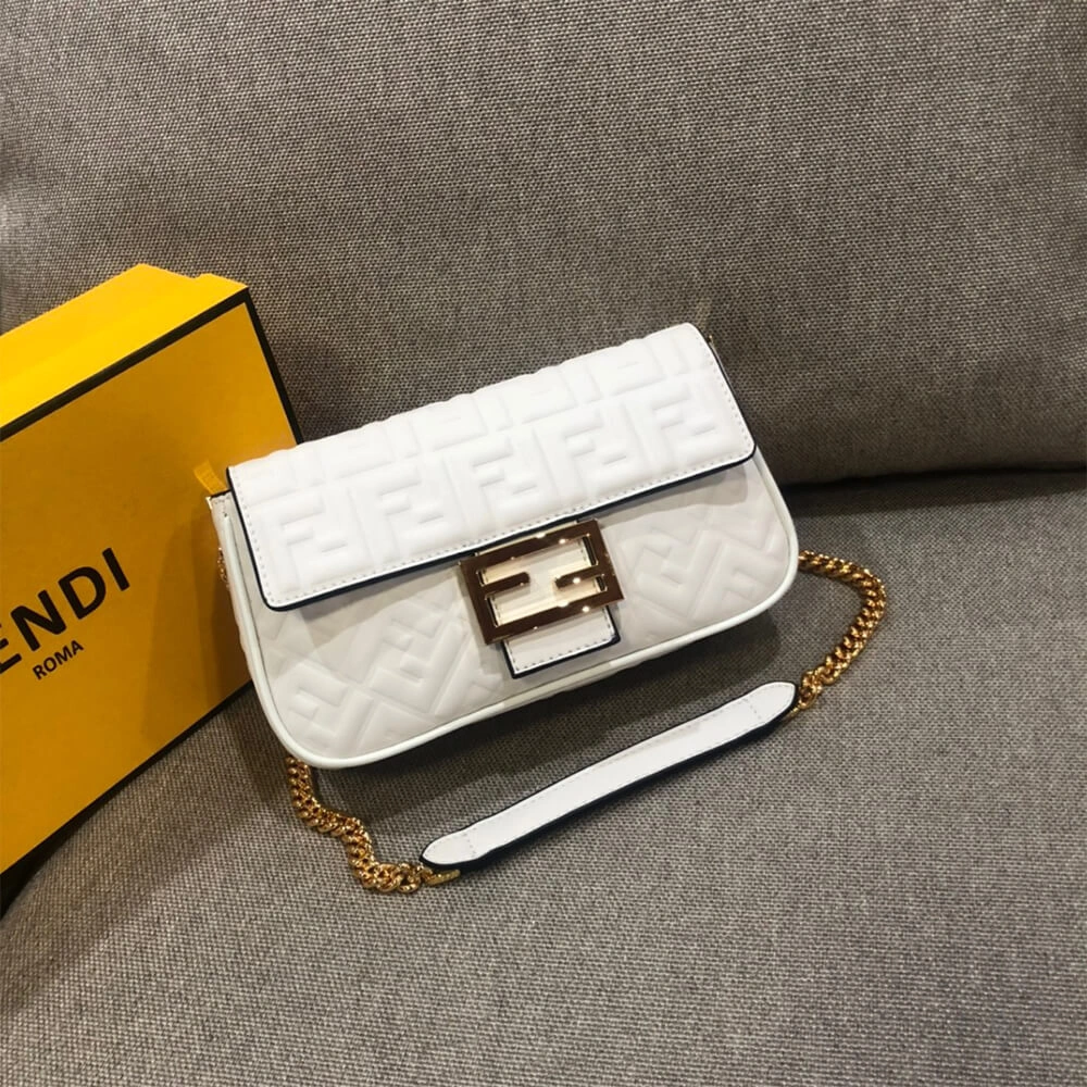 Reliable Fendi Baguette Chain Midi 1576