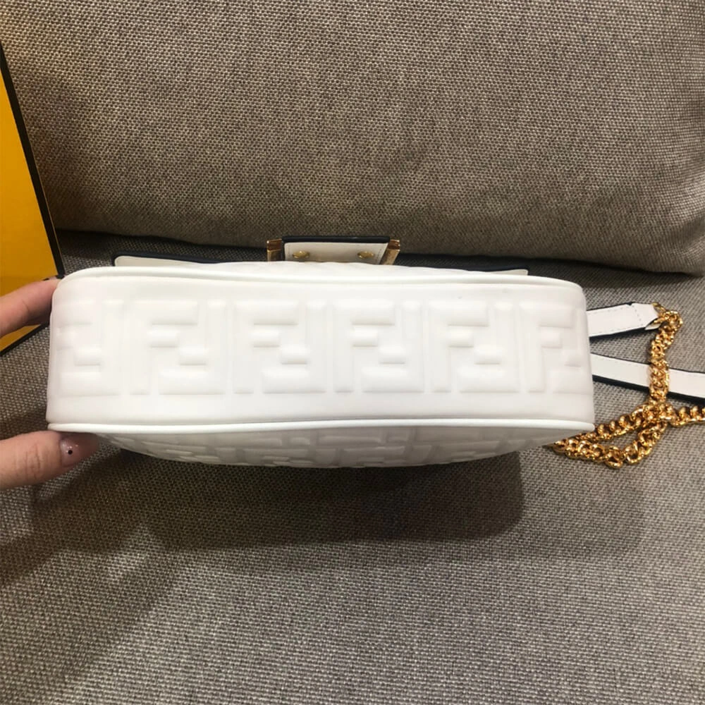 Reliable Fendi Baguette Chain Midi 1576