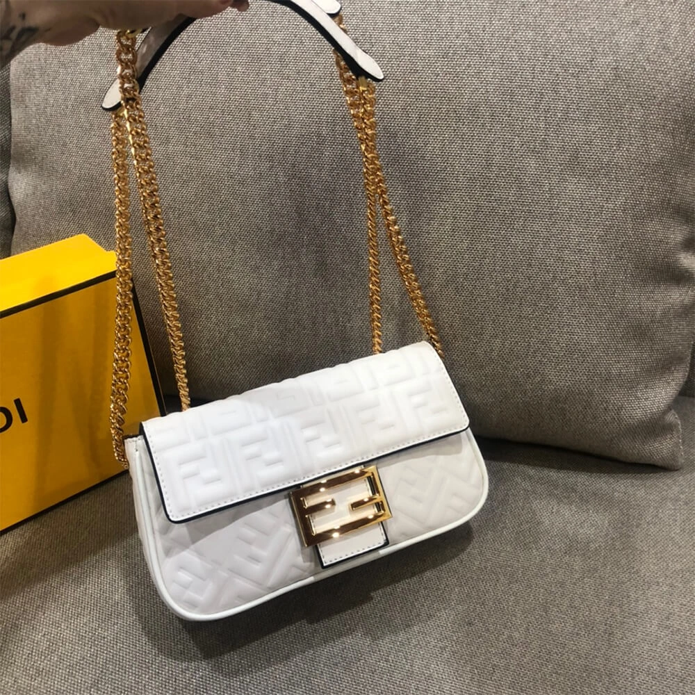 Reliable Fendi Baguette Chain Midi 1576