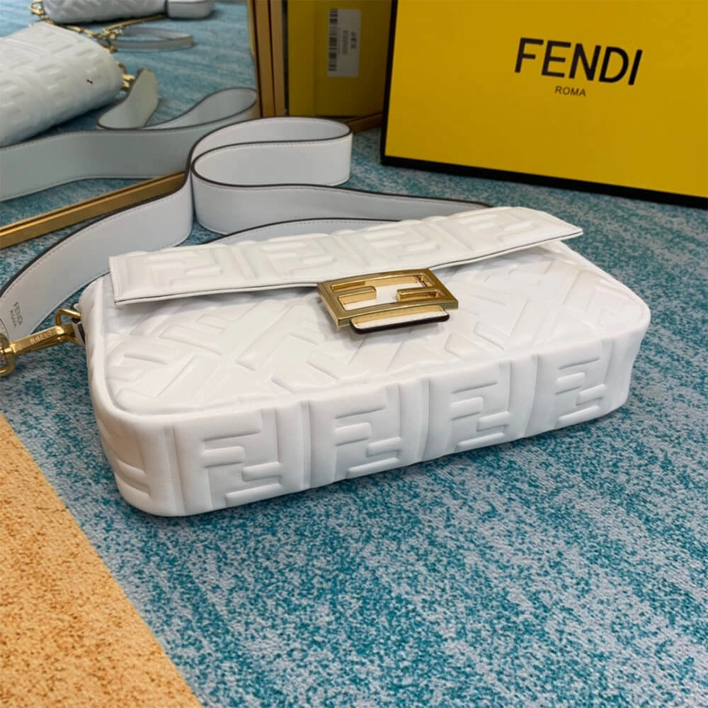 Fendi Baguette Chic 1583