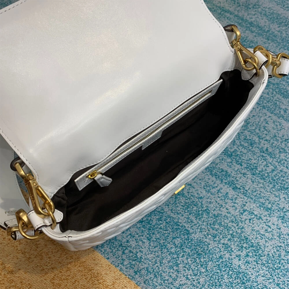 Fendi Baguette Chic 1583