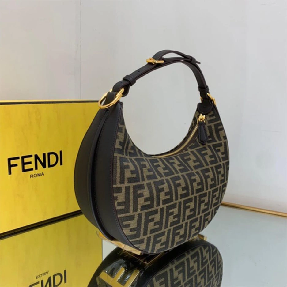 Minimalist Fendigraphy Small 1584
