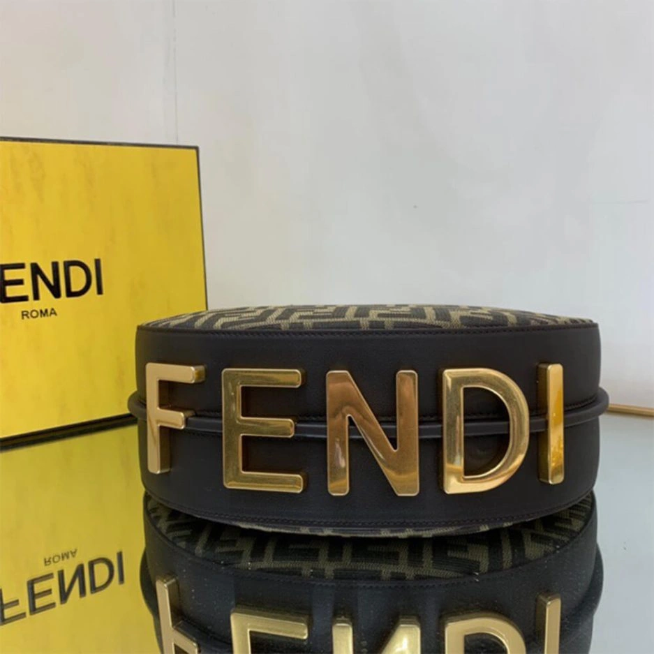 Minimalist Fendigraphy Small 1584