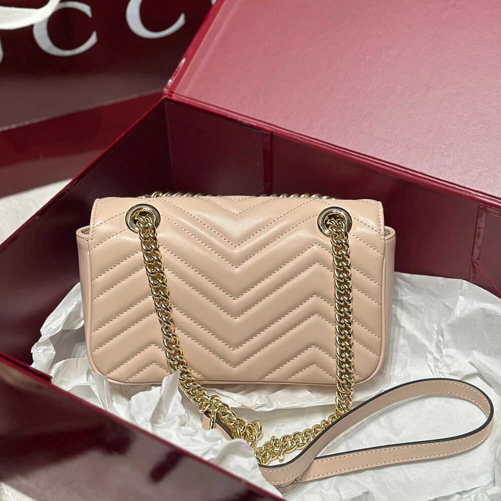 Supportive GG Marmont mini shoulder bag 853