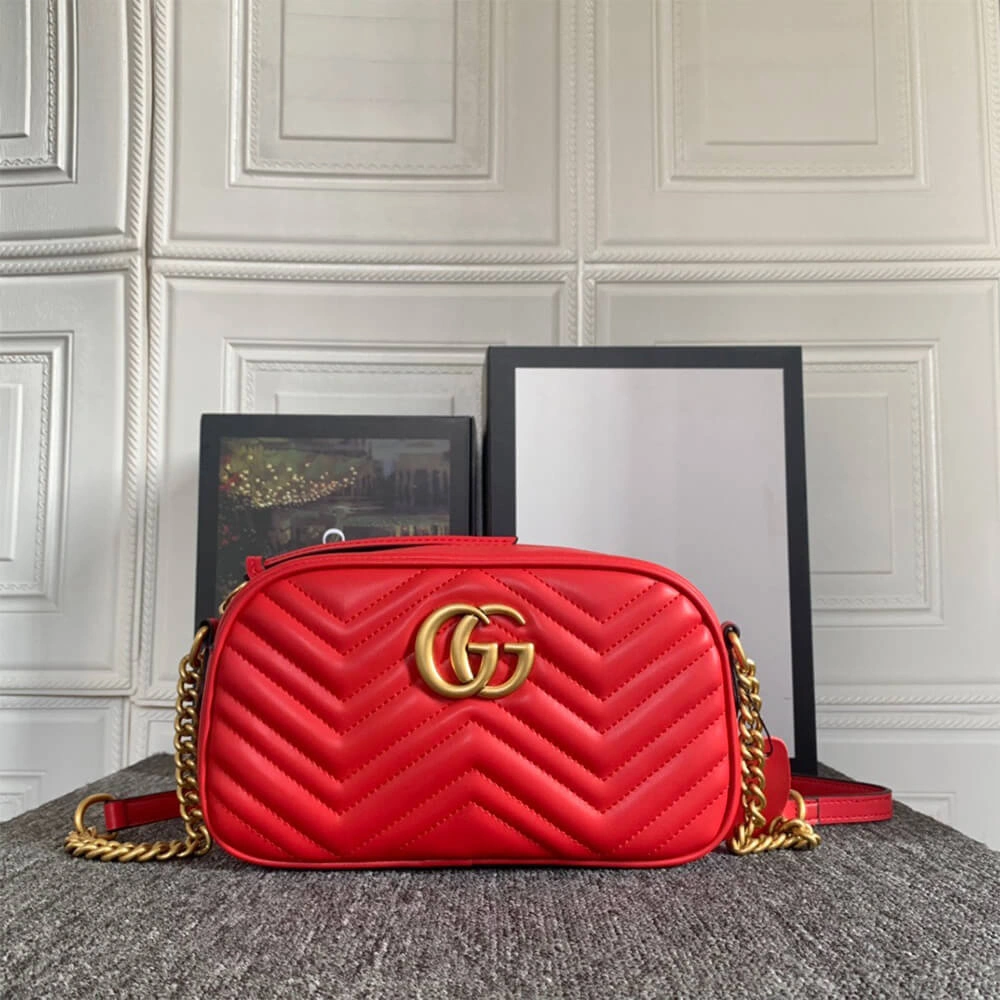 GG Marmont small matelasse shoulder bag Bright 935