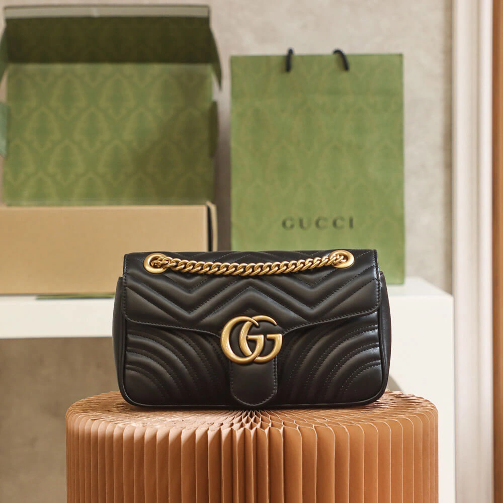 GG Marmont small matelasse shoulder bag Snug 937