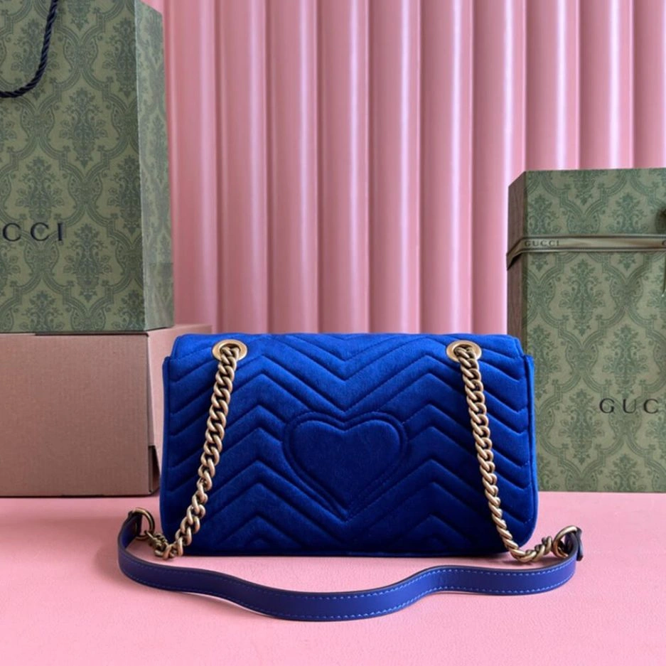 Fashionable GG Velvet Small Marmont shoulder bag 832