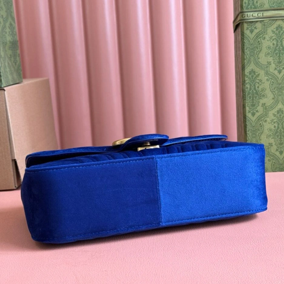 Fashionable GG Velvet Small Marmont shoulder bag 832