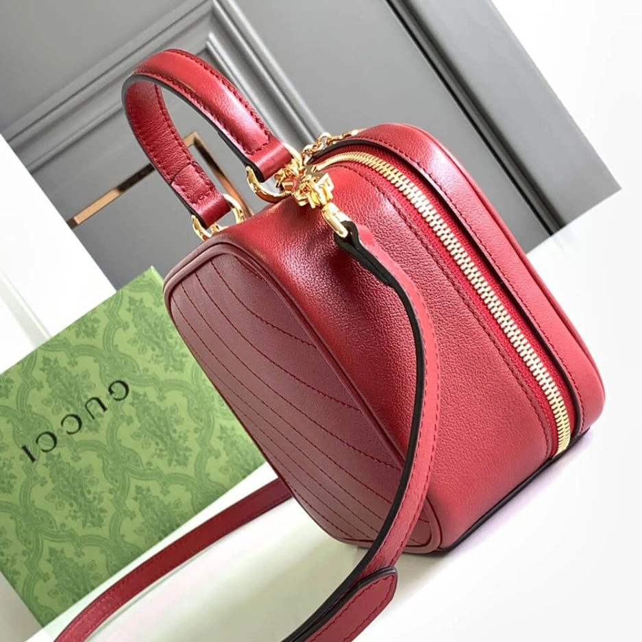 Lightweight GUCCI BLONDIE TOP HANDLE BAG 886
