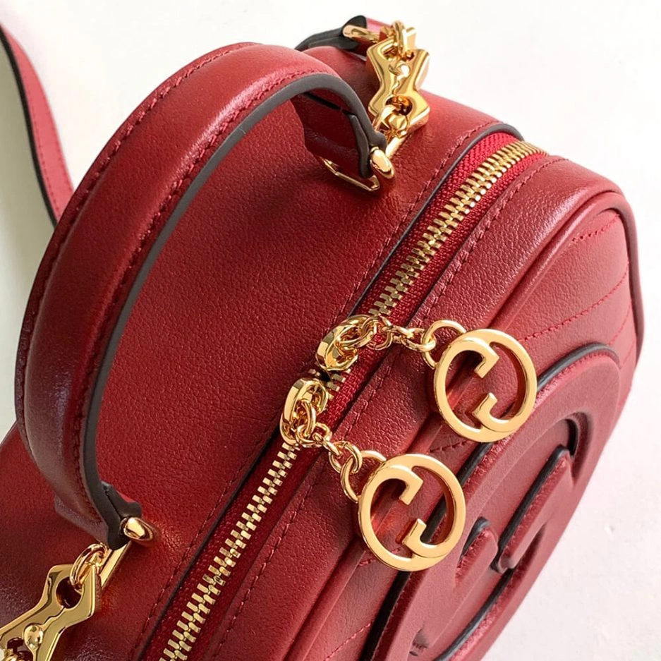 Lightweight GUCCI BLONDIE TOP HANDLE BAG 886