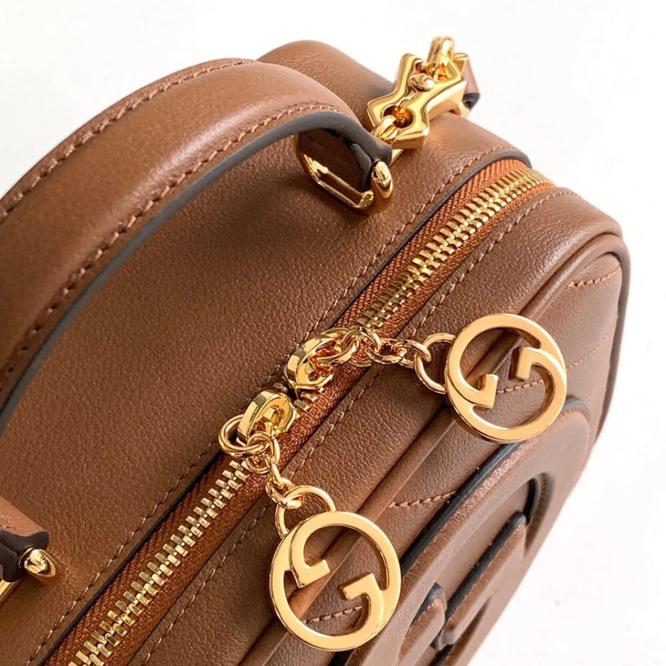 WrinkleFree GUCCI BLONDIE TOP HANDLE BAG 879