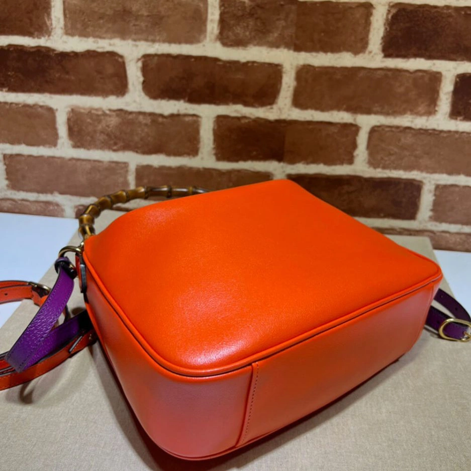 GUCCI DIANA MEDIUM SHOULDER BAG Effortless 934