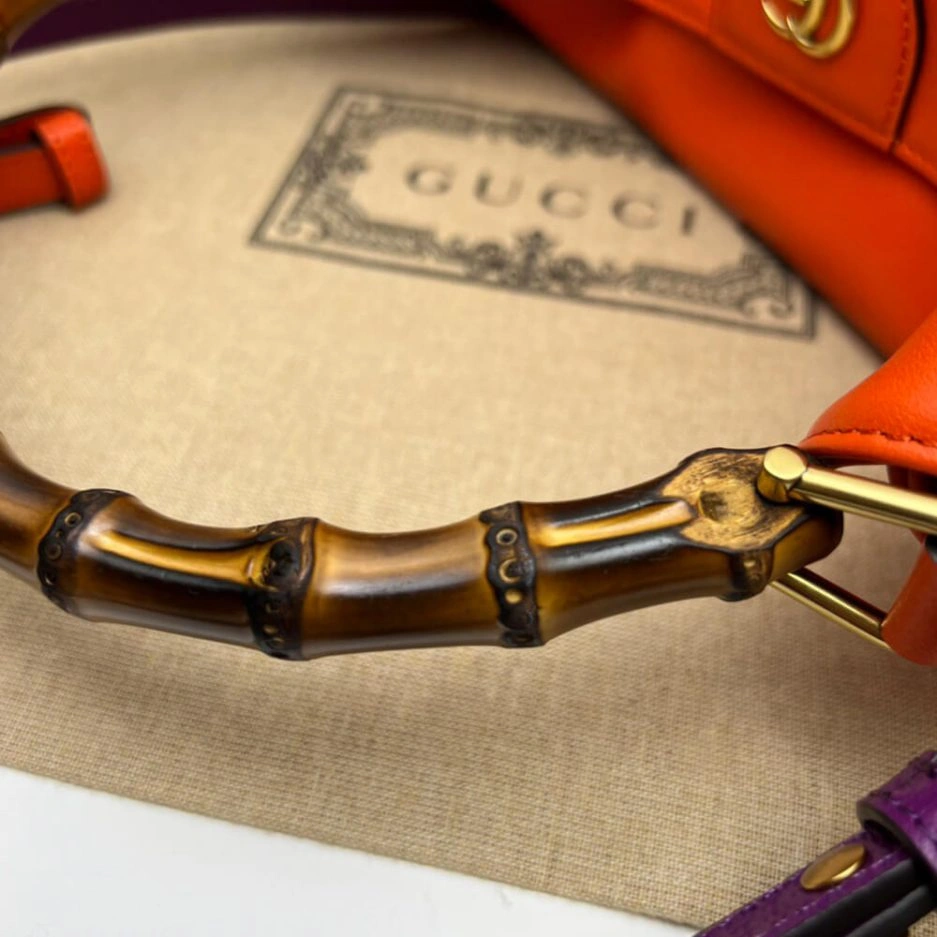 GUCCI DIANA MEDIUM SHOULDER BAG Effortless 934