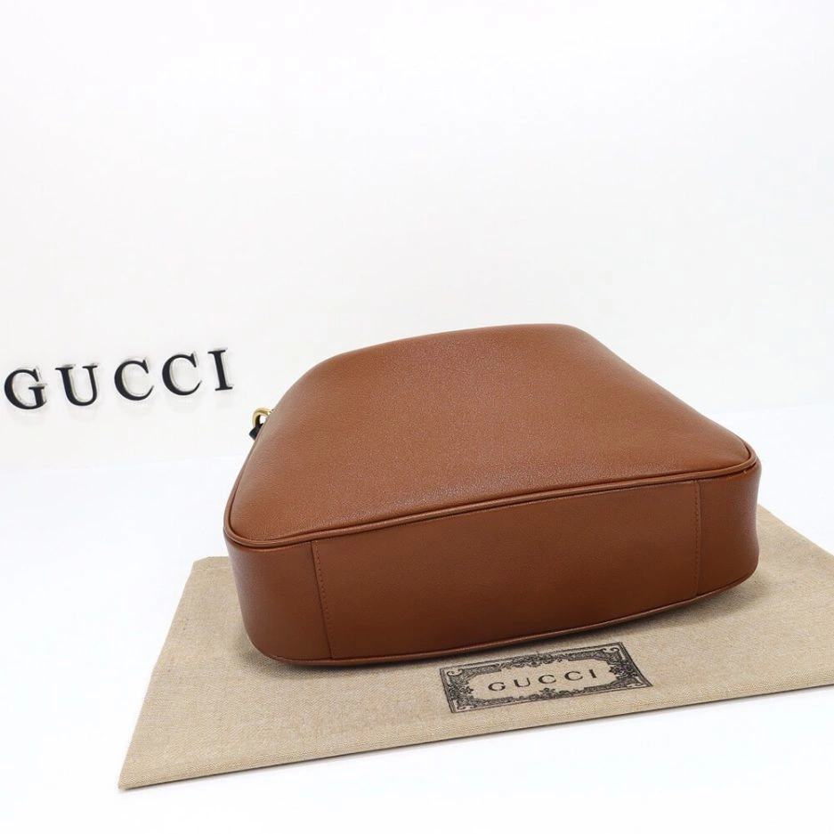 QuickDry GUCCI DIANA MEDIUM SHOULDER BAG 834