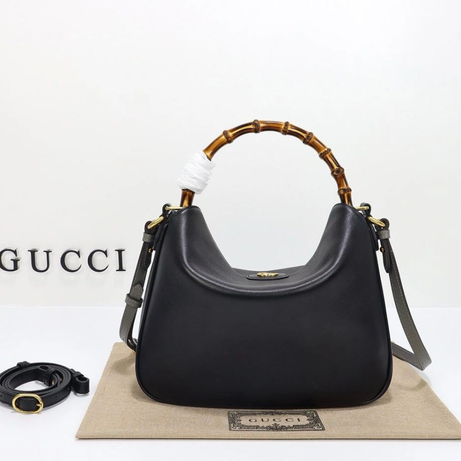 GUCCI DIANA MEDIUM SHOULDER BAG EasyCare 885