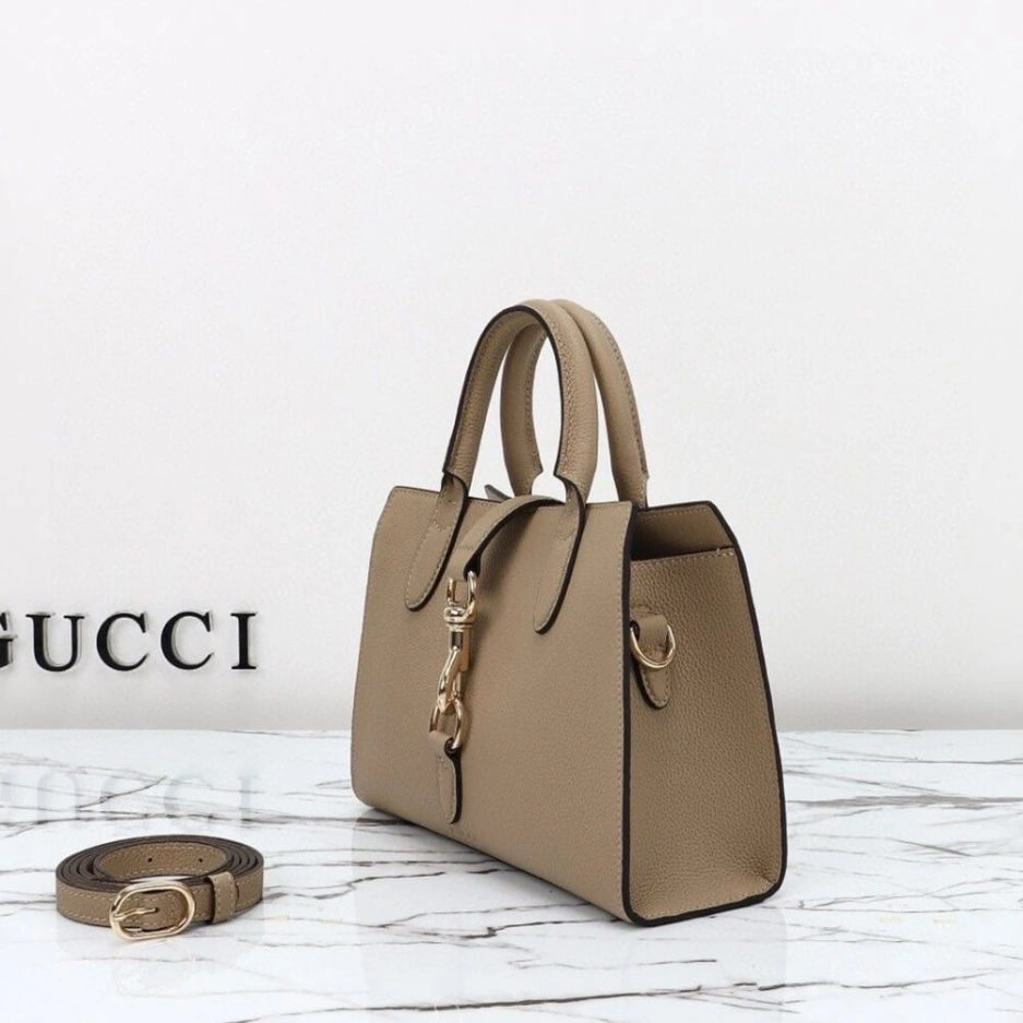 OnTrend GUCCI SMALL TOTE BAG WITH HOOK CLOSURE 860