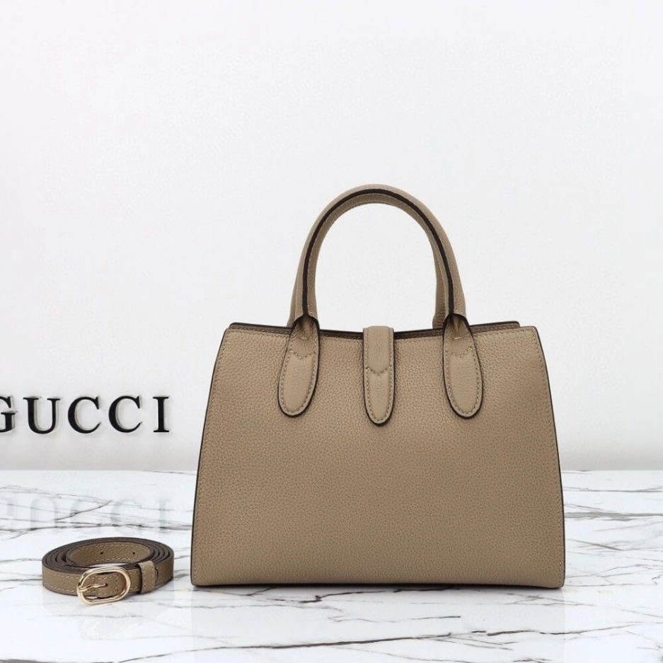 OnTrend GUCCI SMALL TOTE BAG WITH HOOK CLOSURE 860