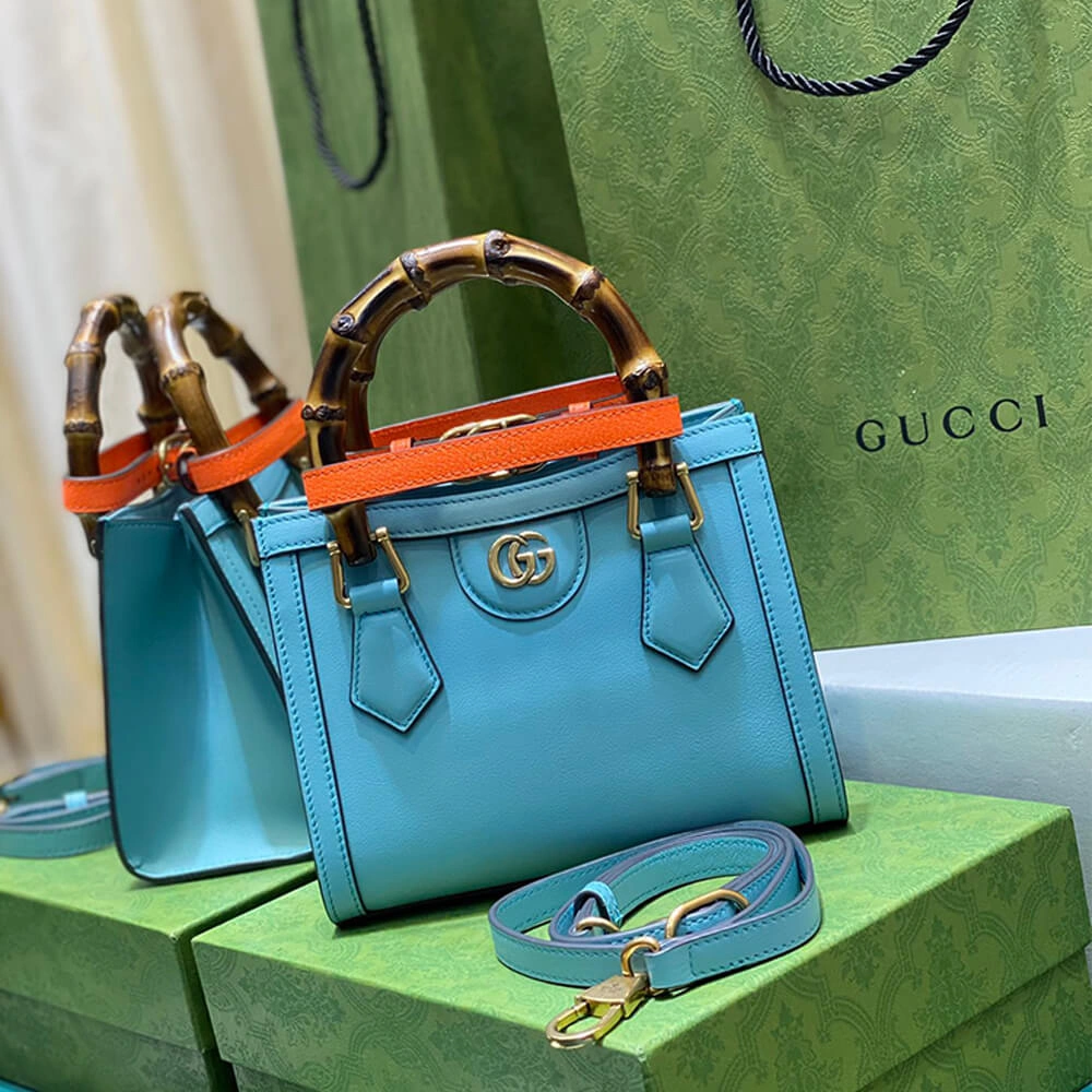 Gucci Diana mini tote bag Bold 946