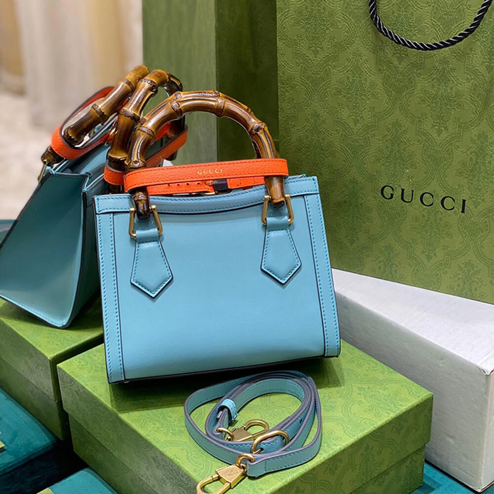 Gucci Diana mini tote bag Bold 946