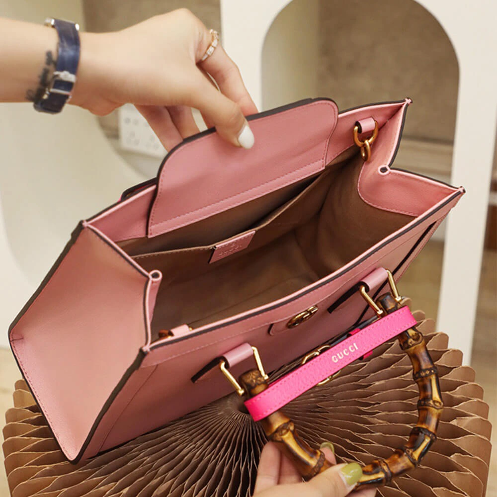 Unique Gucci Diana small tote bag 828