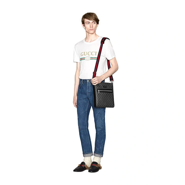 Fashionable Gucci GG Black Messenger 1020