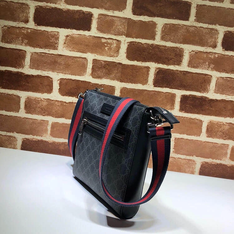 Gucci GG Black Small Messenger Bag Functional 1031
