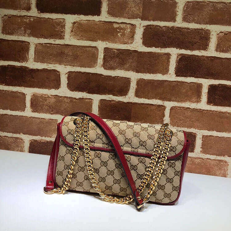 Sporty Gucci GG Marmont Small Shoulder Bag 994