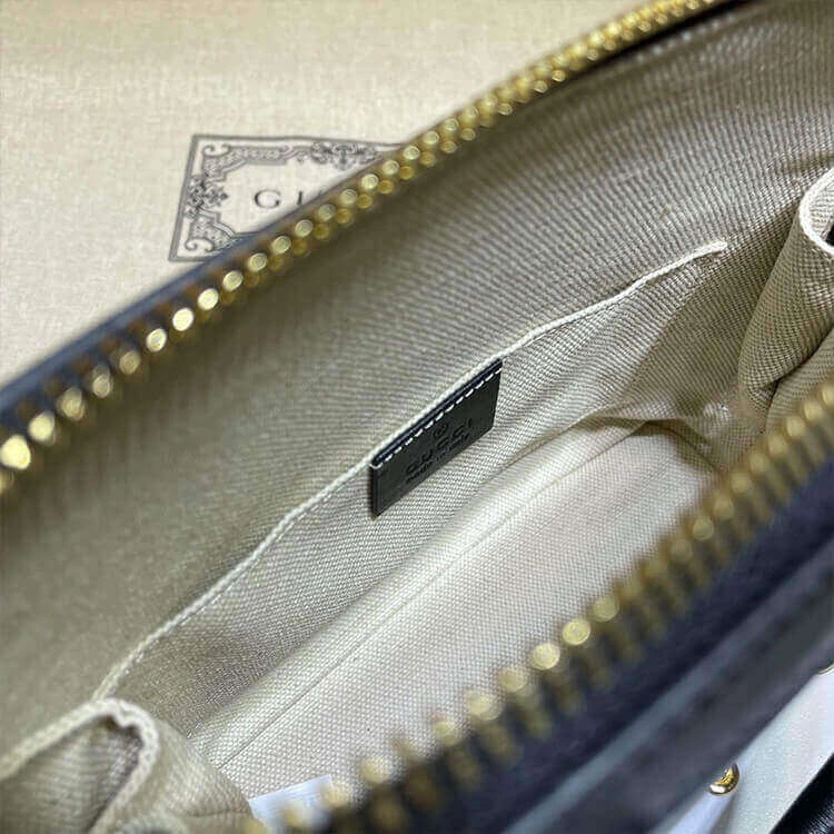 Effortless Gucci Horsebit 1955 Mini Top Handle Bag 992
