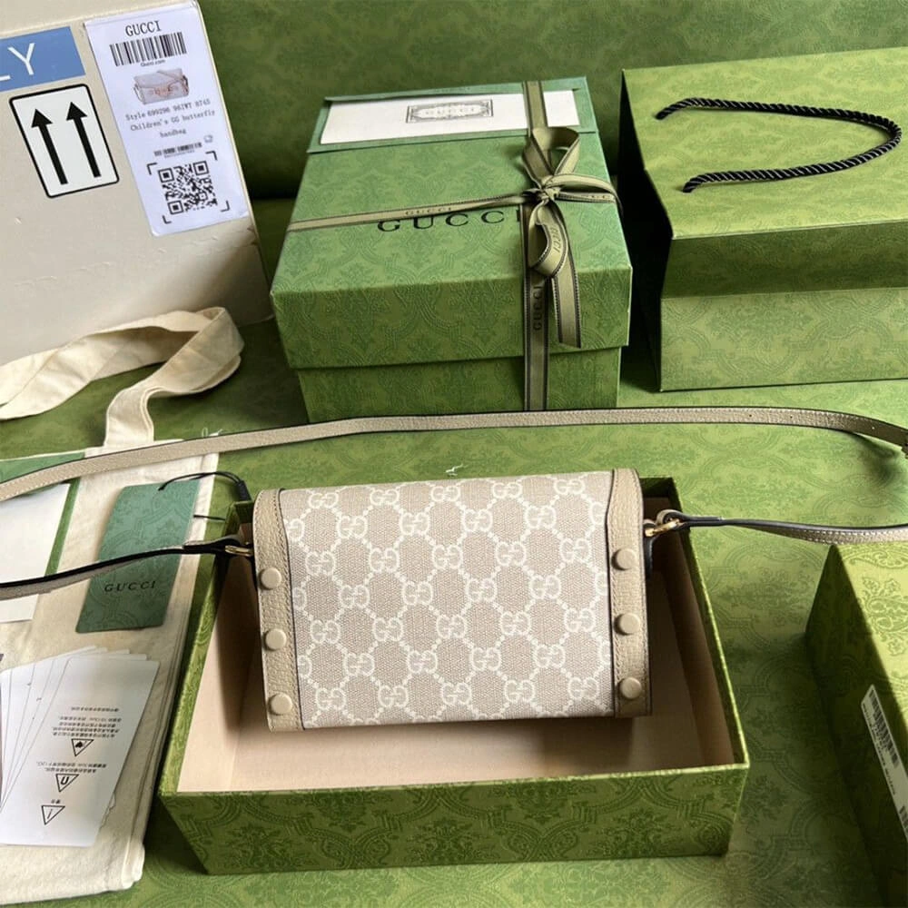 Versatile Gucci Horsebit 1955 mini bag 829