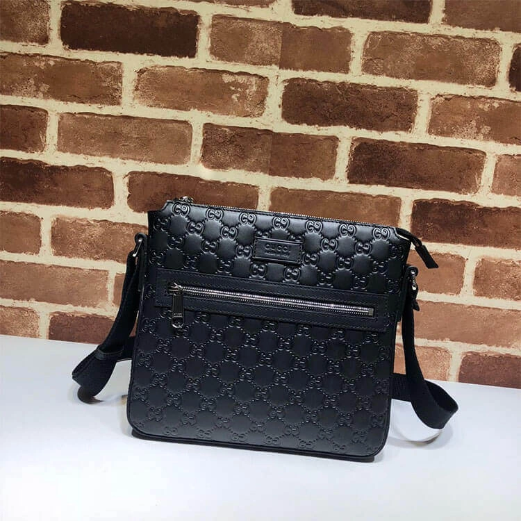 Gucci Signature Messenger FlexibleFit 1000