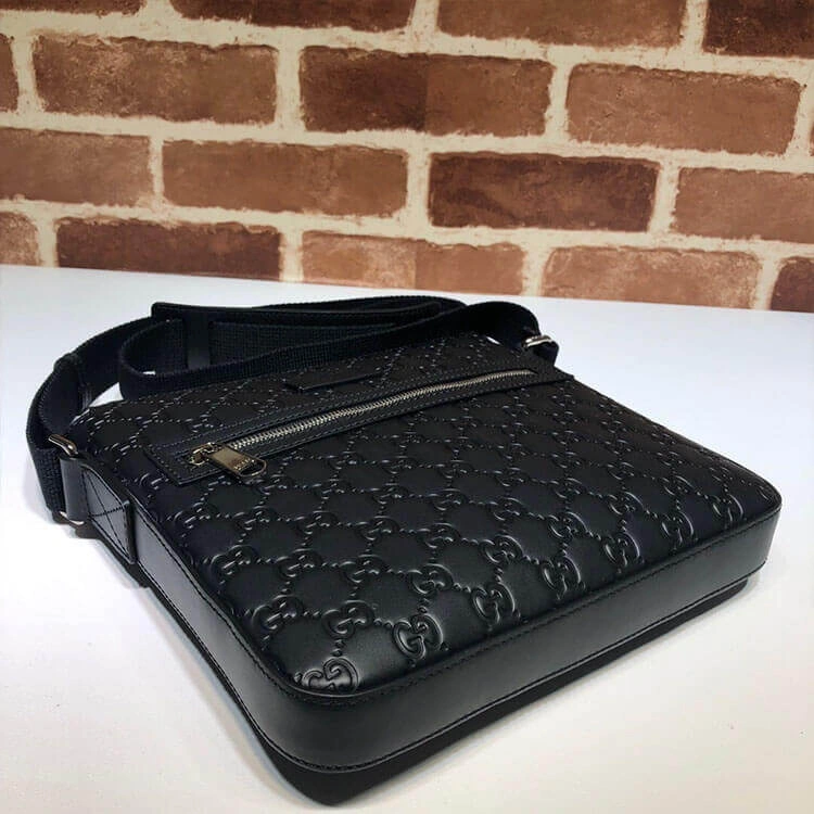 Gucci Signature Messenger FlexibleFit 1000
