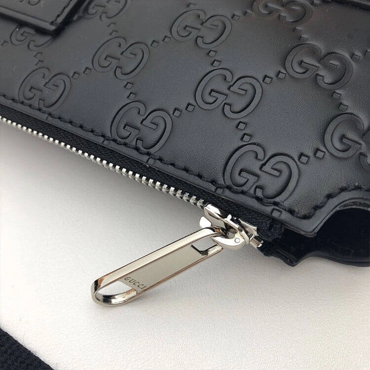 Gucci Signature Messenger FlexibleFit 1000