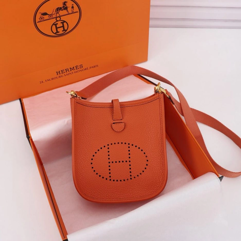 Bold Hermes Evelyne 1532