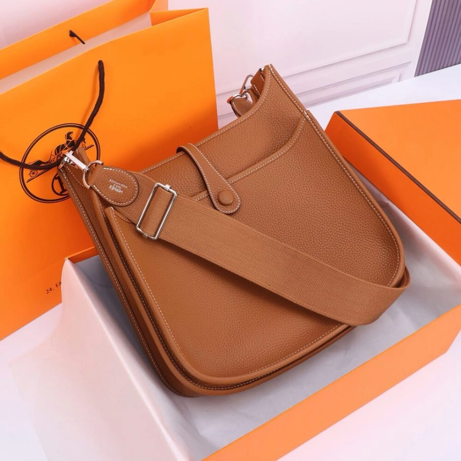 Neat Hermes Evelyne 1515