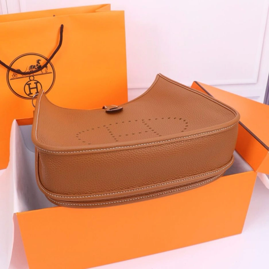 Neat Hermes Evelyne 1515
