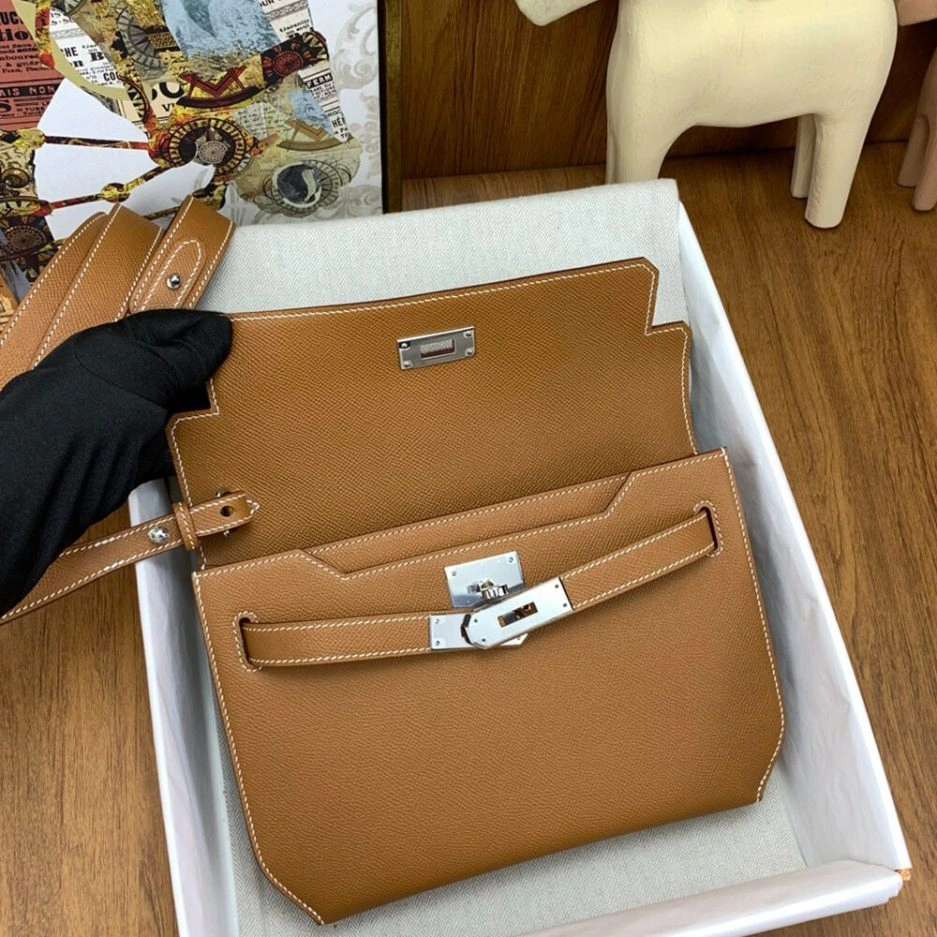 Cozy Hermes Kelly Depeches Pouch 1560