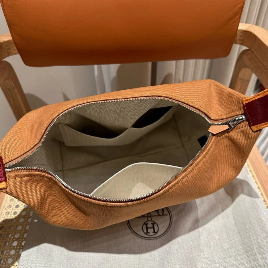 Hermes toiletery bag Durable 1544