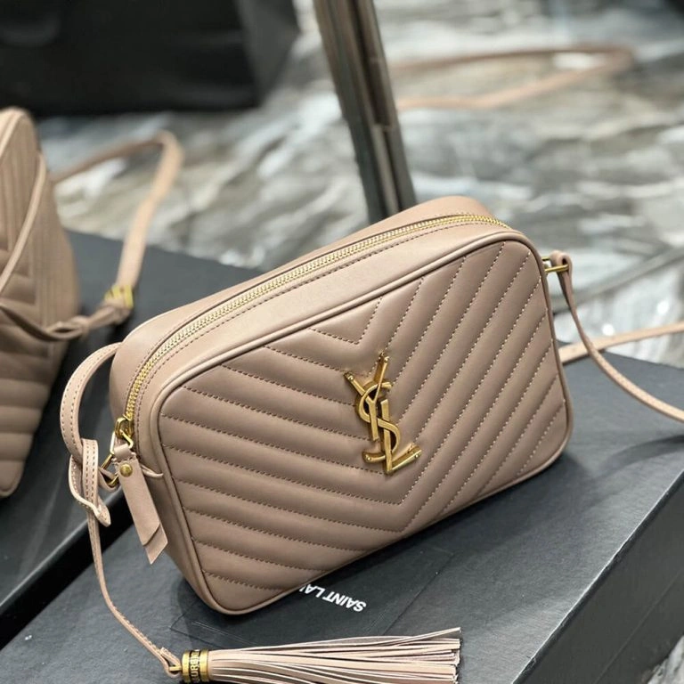 FashionForward LOU CAMERA BAG IN QUILTED LEATHER 1416