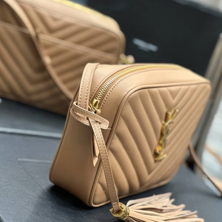 LOU CAMERA BAG IN QUILTED LEATHER HighPerformance 1400