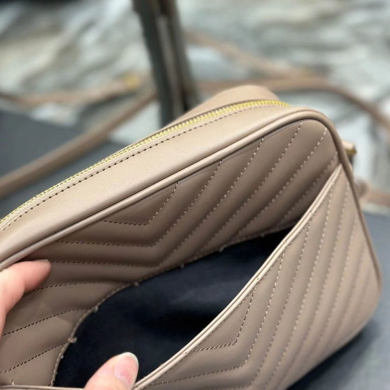 FashionForward LOU CAMERA BAG IN QUILTED LEATHER 1416