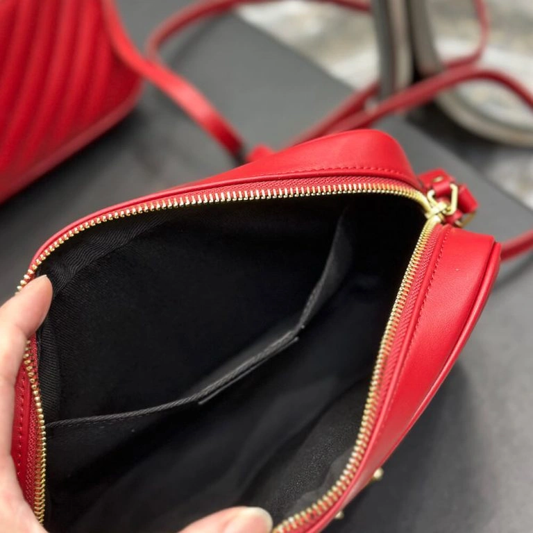 LOU CAMERA BAG IN QUILTED LEATHER Stretchable 1458