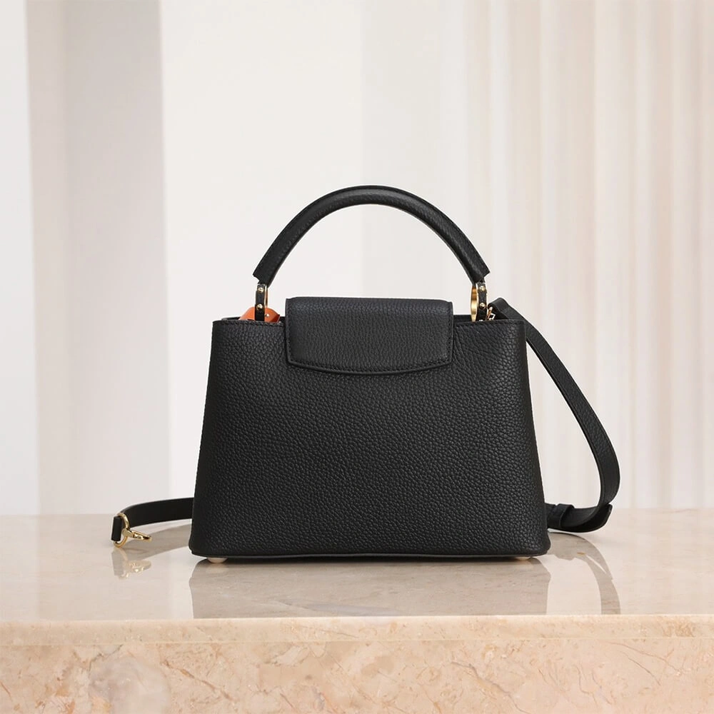 LV  Capucines MM Comfortable 445
