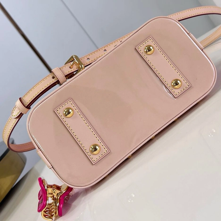 LV Alma BB Sleek 215