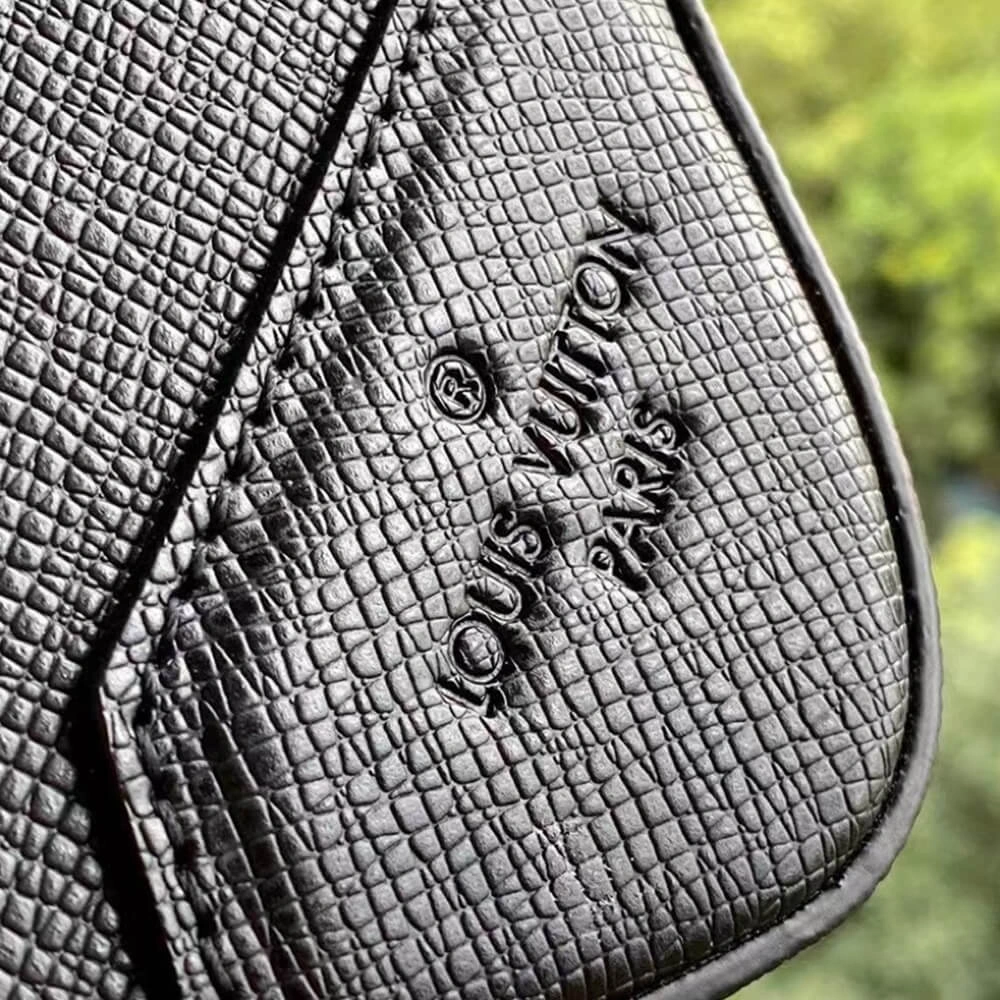 LV BRIEFCASE BACKPACK SportInspired 468