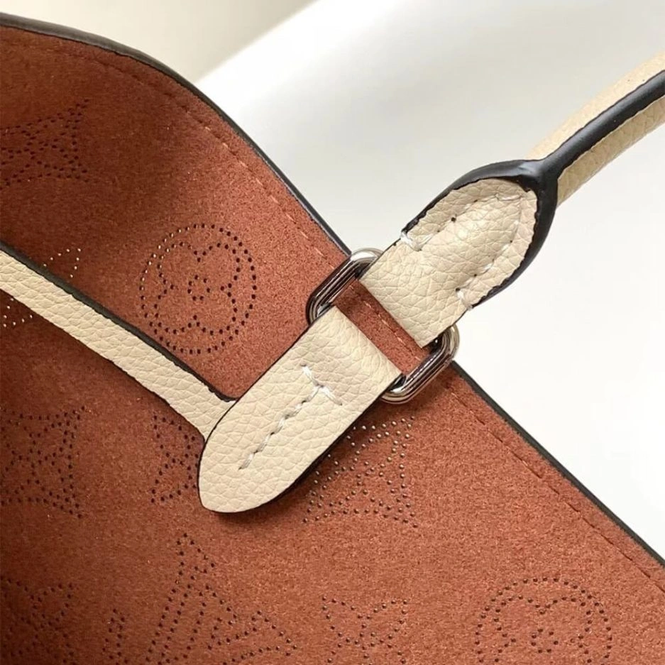 ZipUp LV Bella Tote 390